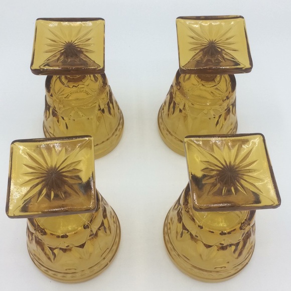 Beautiful vintage 4 glasses - Picture 3 of 4